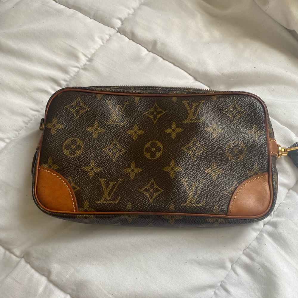 Louis Vuitton Clutch